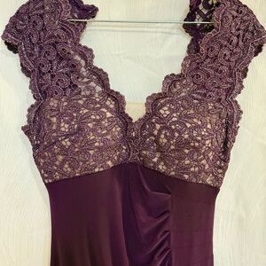 XSCAPE Purple Lace Beaded Cap Sleeve Evening Gown Dress 8 Formal Prom Bridesmaid